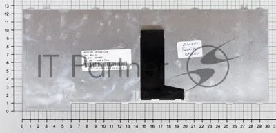 Клавиатура для ноутбука Toshiba Satellite A200 A210 A300 M300 L300 M500 M505 серебристая
