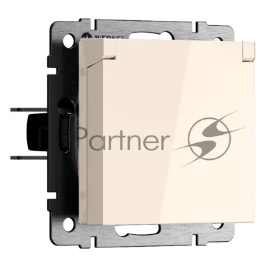 Розетка с заземлением и шторками c крышкой IP44 N (айвори матовый)