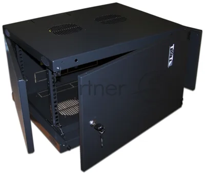 Шкаф настенный Next, 18U 550x450, металлическая дверь, черный